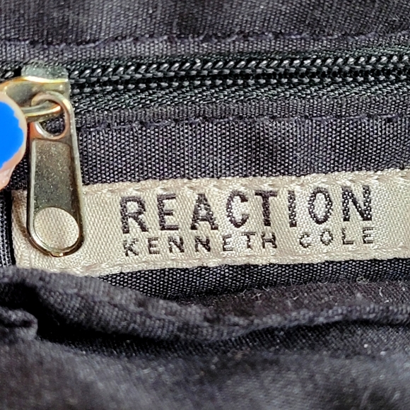 KENNETH COLE REACTION  Crossbody Handbag Black Vegan Pebbled Leather - Picture 10 of 12